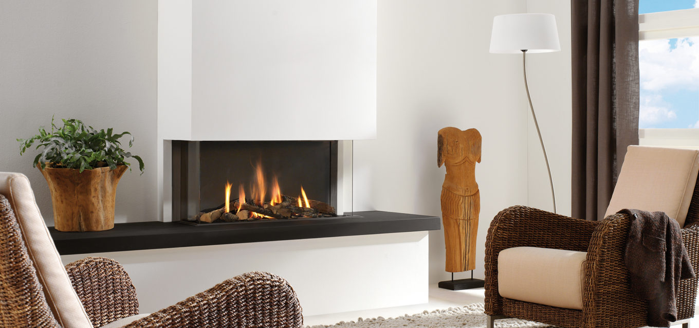 Linear 3-sided Fireplace: 3 sided direct vent gas fireplace. The Trisore 95 by Element4 features a trimless